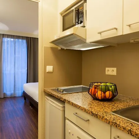 アパートホテル シタディーン アパートホテル パール デュー リヨン