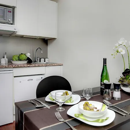 アパートホテル シタディーン アパートホテル パール デュー リヨン