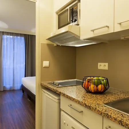 Citadines Part-dieu Aparthotel Lione
